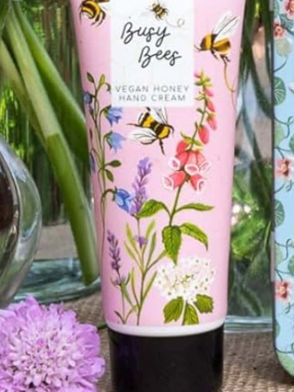 Heathcote & Ivory "Busy Bees Vegan Orange Blossom & Honey Hand Cream” NWT - Picture 5 of 8